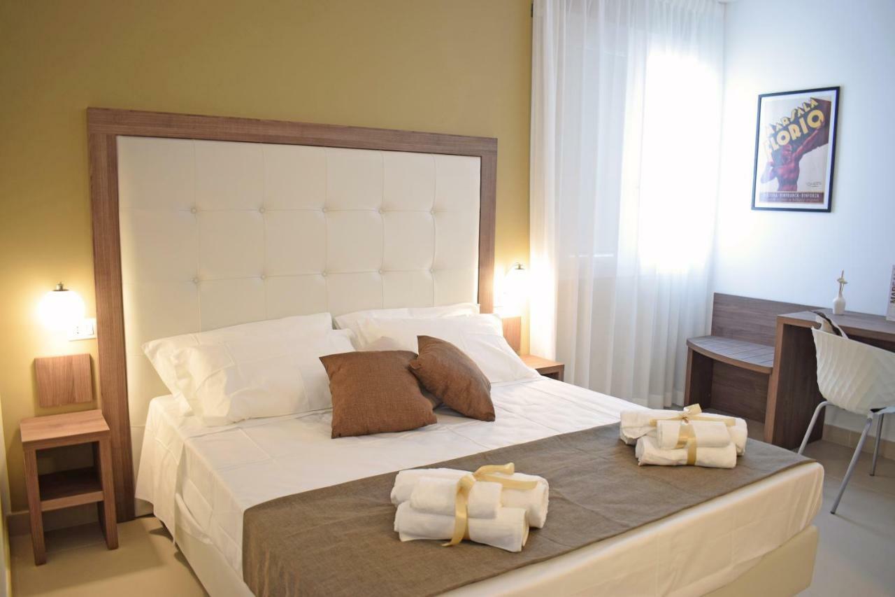 Travini Hotel Residence มาร์ซาลา ภายนอก รูปภาพ