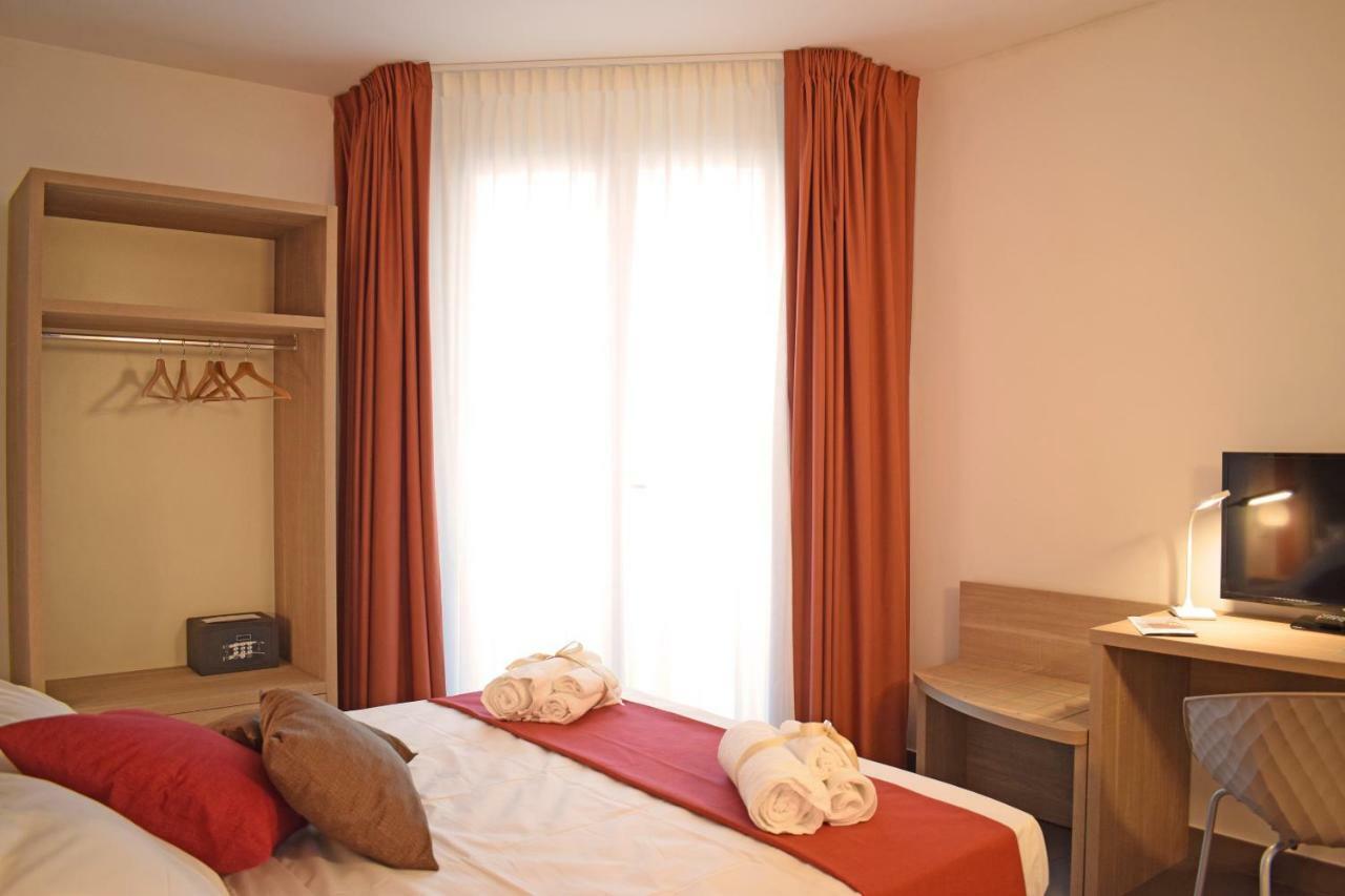 Travini Hotel Residence มาร์ซาลา ภายนอก รูปภาพ
