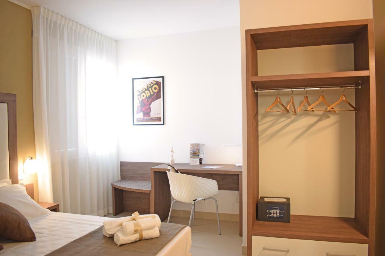 Travini Hotel Residence มาร์ซาลา ภายนอก รูปภาพ